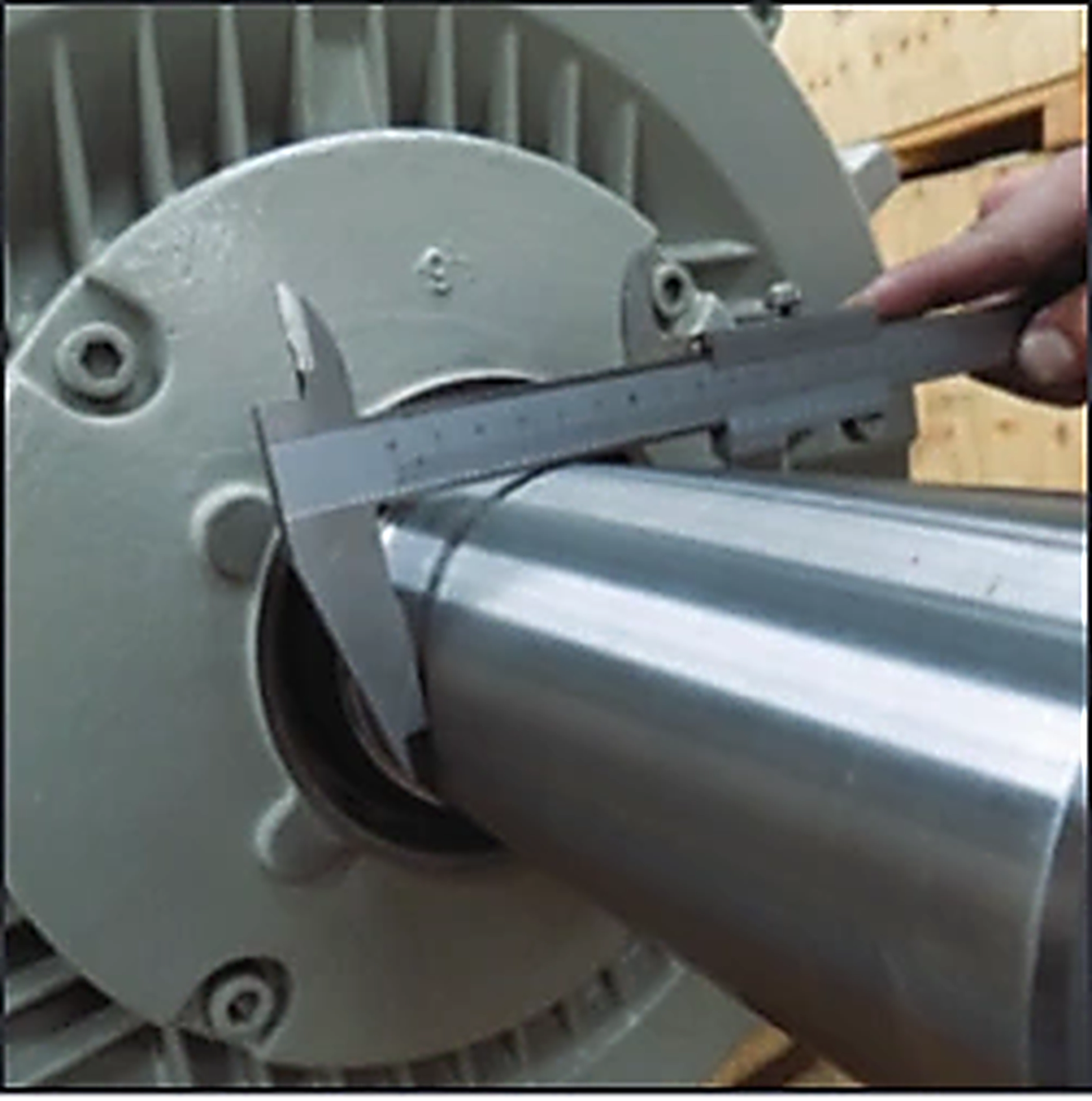 Cleaning and measuring the motor shaft